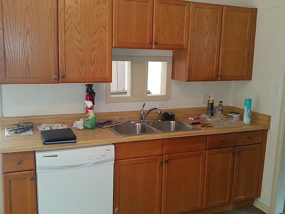 5th image of 3916 SE 26th St