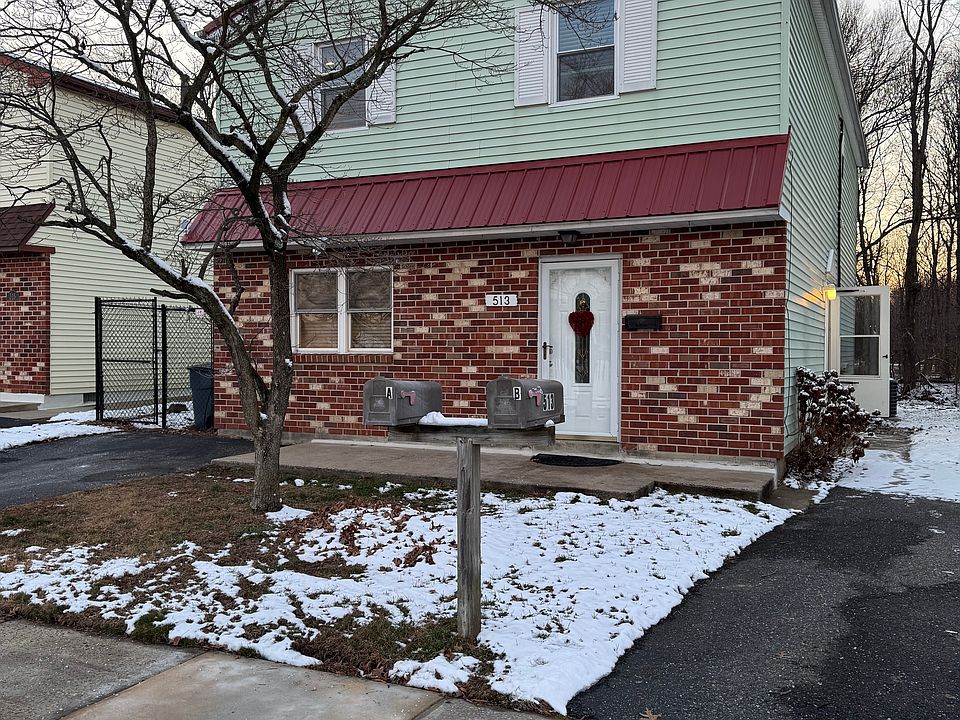 1st image of 513 Corinthian Ave #A