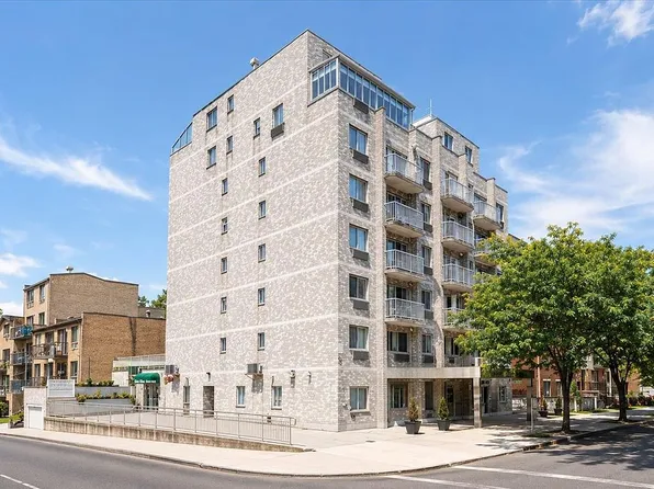 76-01 113th St #Penthouse A, Forest Hills, NY 11375