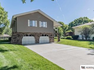 13944 Jefferson Cir, Omaha, NE 68137