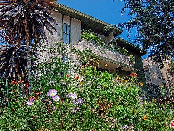 2nd image of 1341 Centinela Ave APT 105