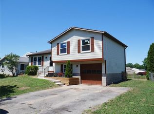 65 Curtisdale Ln, Hamlin, NY 14464