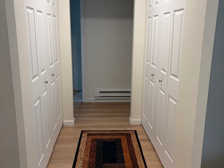220 Lexington Dr — Photo 5