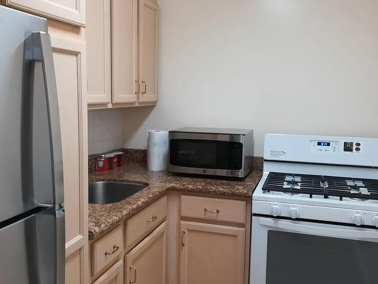 4466 W Pine Blvd #19A — Photo 10