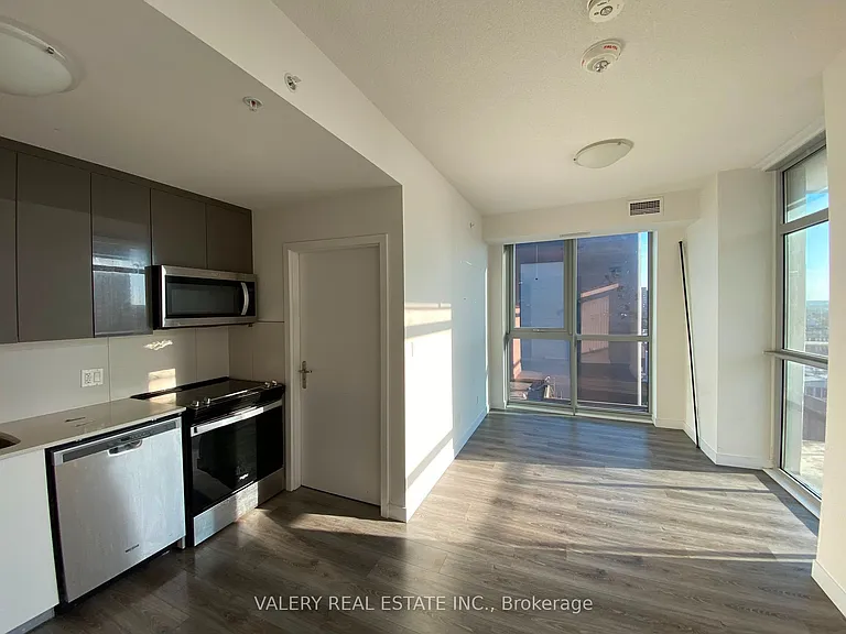 60 Frederick St #809 — Photo 37