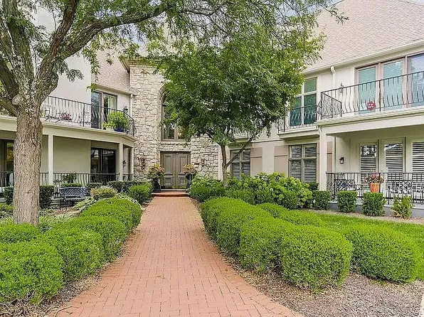 9100 Lamar Ave APT 106, Overland Park, KS 66207