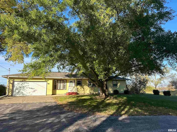 18312 River Rd N, Cordova, IL 61242