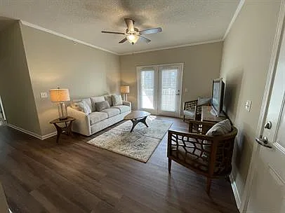 156 Millstone Road - H — Photo 3