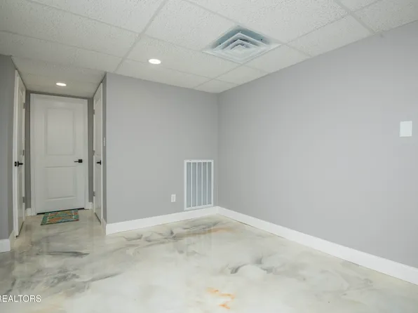 1732 Leconte Dr #1732, Maryville, TN 37803