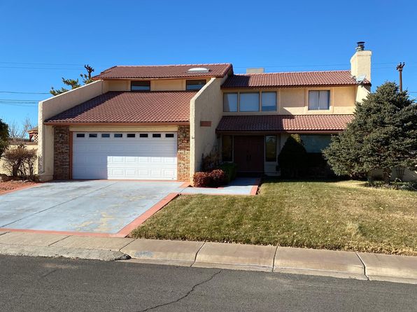 136 S Navajo Dr