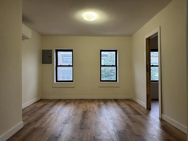 77 Adelphi St #3 — Photo 6