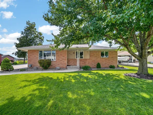 400 S P St, Indianola, IA 50125
