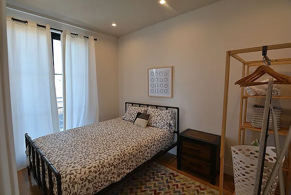 Rented by Hagstrom Management Inc | media 13