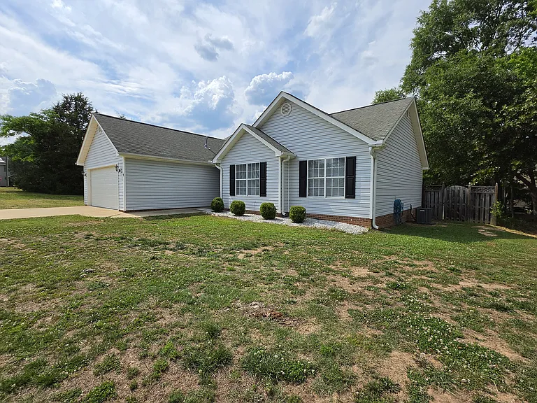3 Lawrence Ward Ct — Photo 2