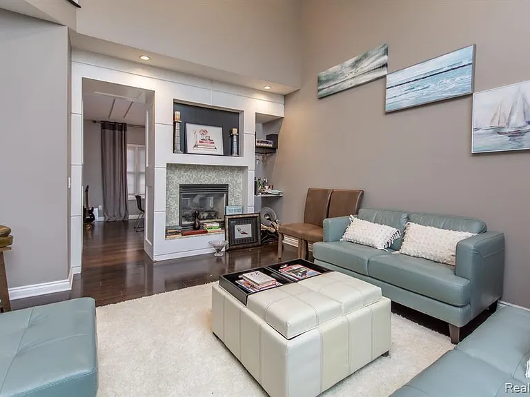 1265 Old Colony Ln — Photo 29