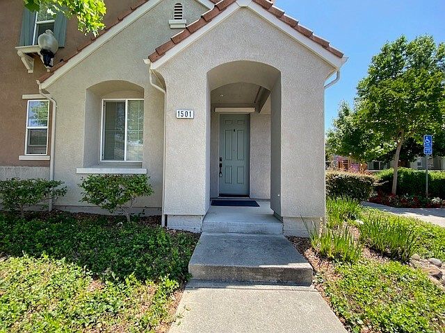 1st image of 1501 Dante Cir