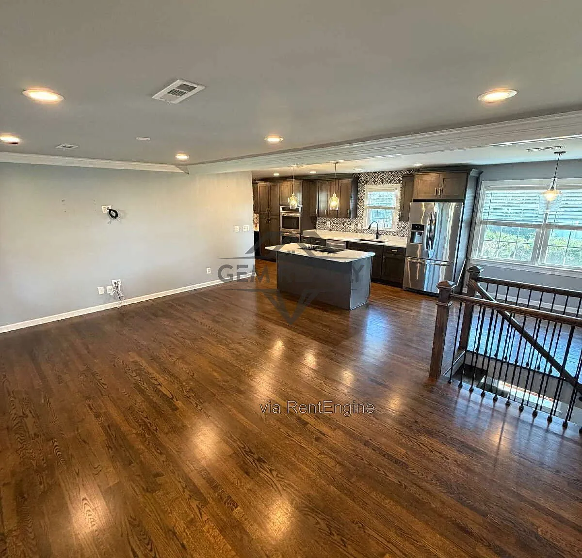 4 bed, 3.0 bath, 2696 sqft, $3,200 — Photo 3