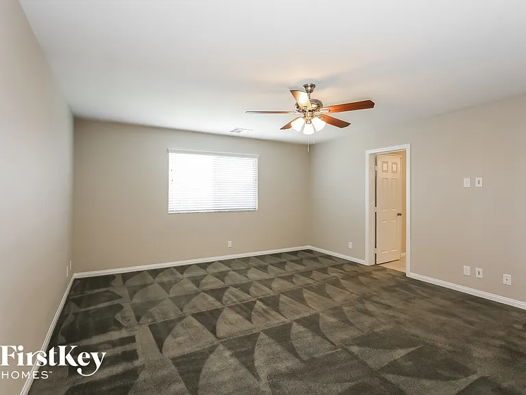 4551 Wyncrest Ave — Photo 7