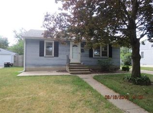 948 Woolf Ct, Rochelle, IL 61068