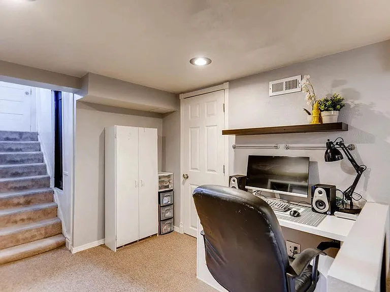 4732 Beach Ct — Photo 21