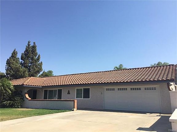 Lovely Home, New Garage Door