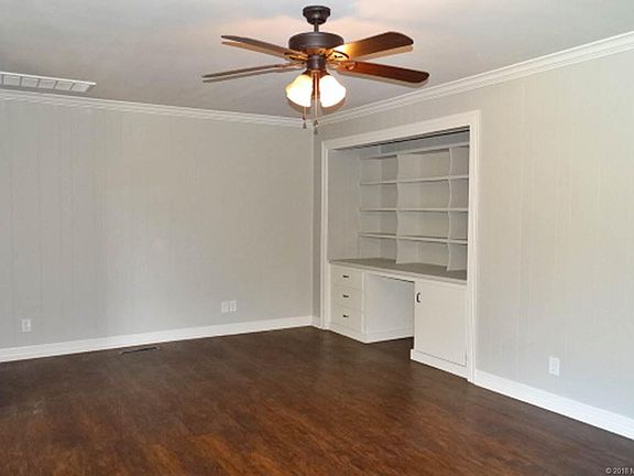 4th image of 270 Dogwood Dr