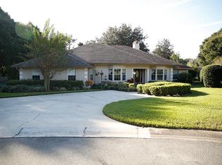 8732 Spring Ct, Leesburg, FL 34788