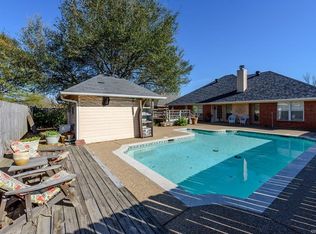 6013 Applegate Cir, Bossier City, LA 71111