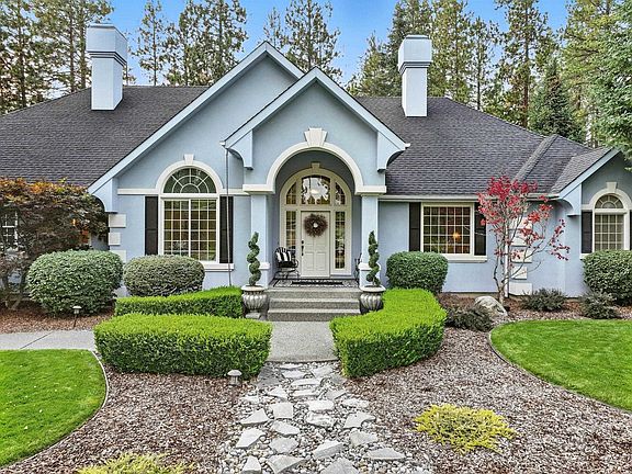 3rd image of 1505 E Legacy Ln