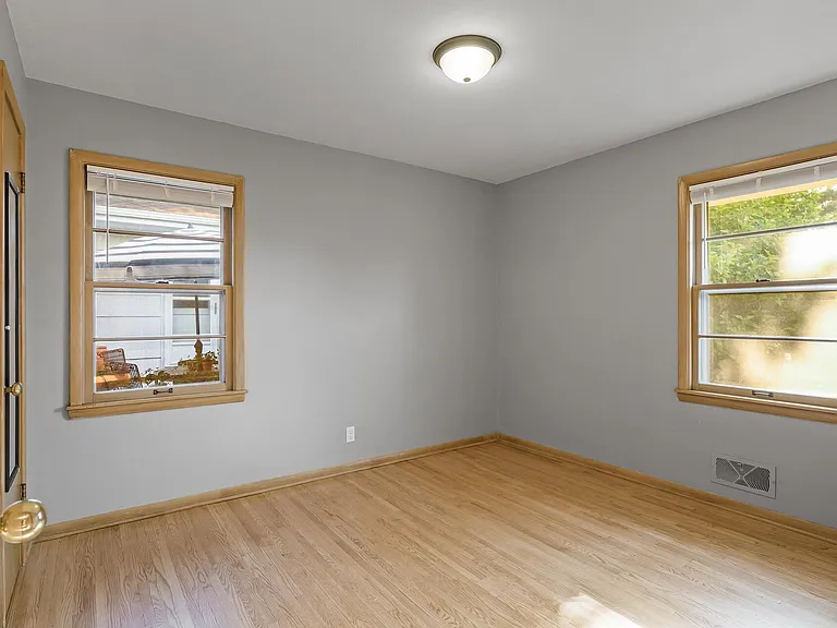6339 Vincent Ave S — Photo 27