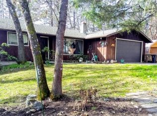 236 Hansen Dr, Grants Pass, OR 97526