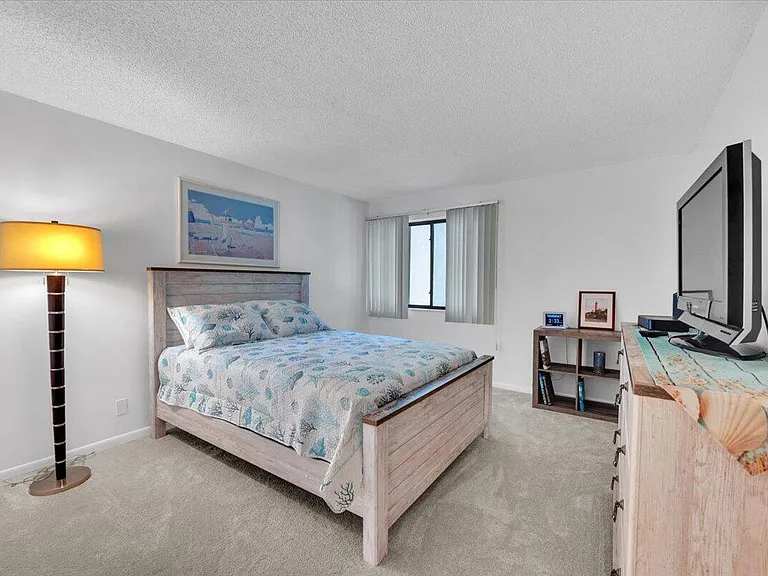 1605 S US Highway 1 #E201 — Photo 5