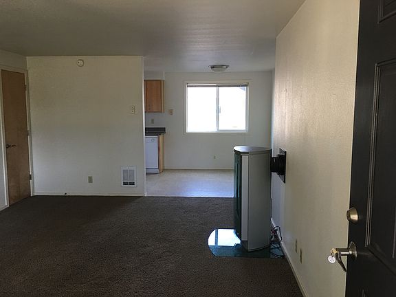 3rd image of 125-135-155 E 19th Ave #1253