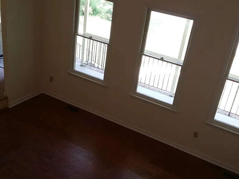 4919 Robinwood Rd — Photo 3