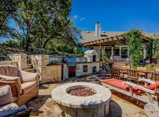 22104 W Summit Dr, Spicewood, TX 78669