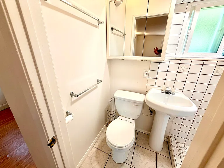 1816 Gillespie St #STUDIO — Photo 9