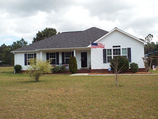 1st image of 140 Sandspur Ln