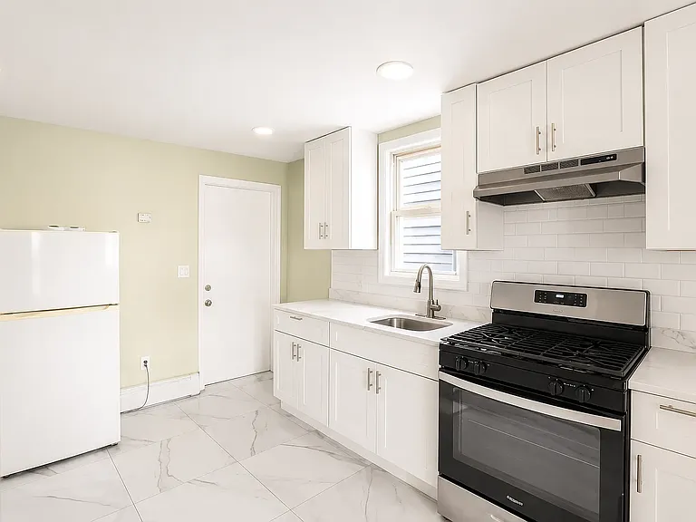 406 S 15th St #5C — Photo 1