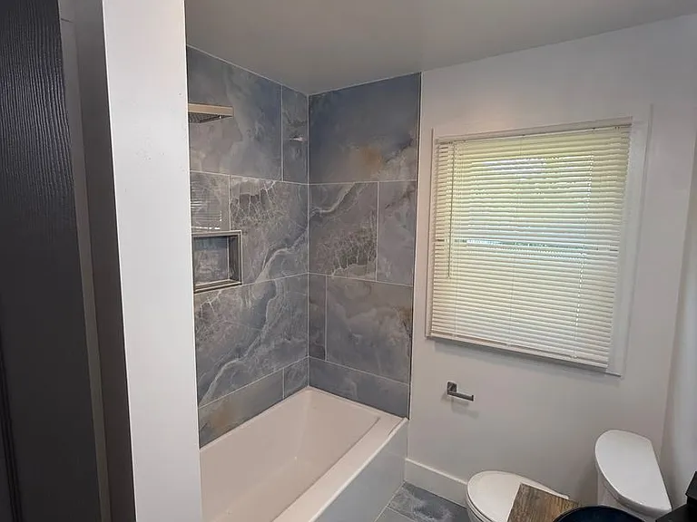 135 Grandview Ave — Photo 3