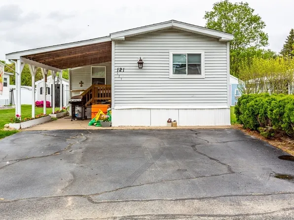 250 Mansfield Ave Unit 121, Norton, MA 02766