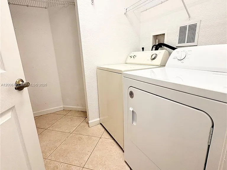 7993 NW 128th Ln #13-B — Photo 17