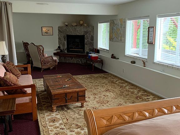 5th image of 2272 Cove Dr #A