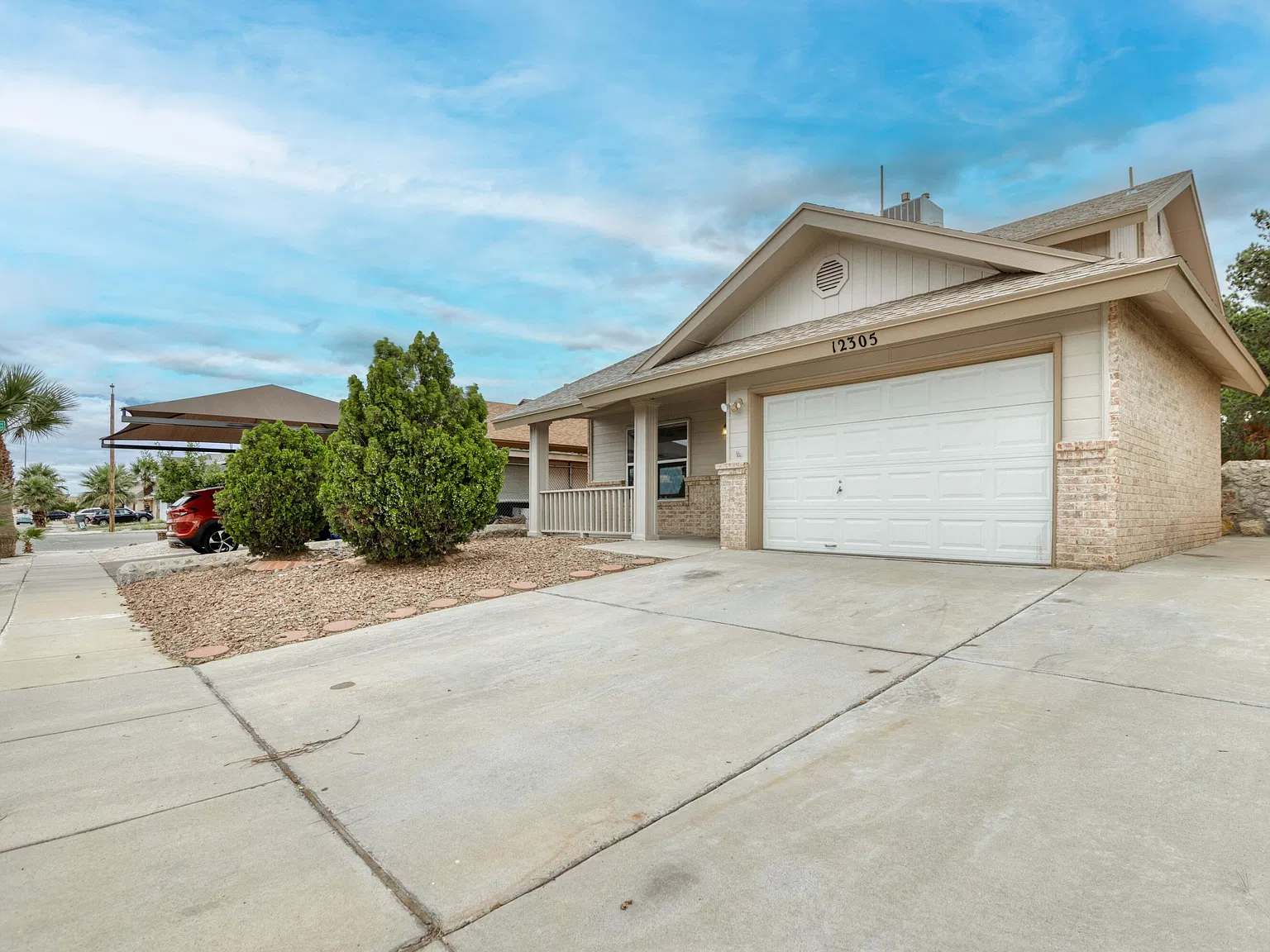 3 bed, 2.0 bath, 1363 sqft, $1,500 — Photo 2