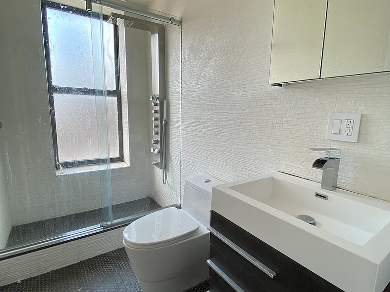 80 Delancey St #3C — Photo 5