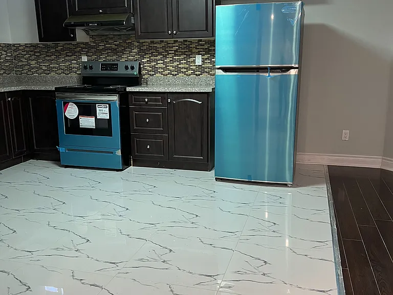 19 Sir Michael Pl #BASEMENT — Photo 4
