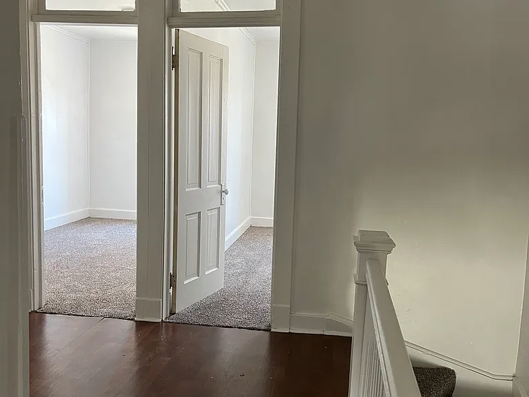 1421 Washington St — Photo 6