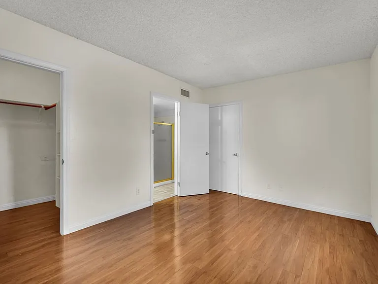 3823 S Maryland Pkwy #B9 — Photo 8