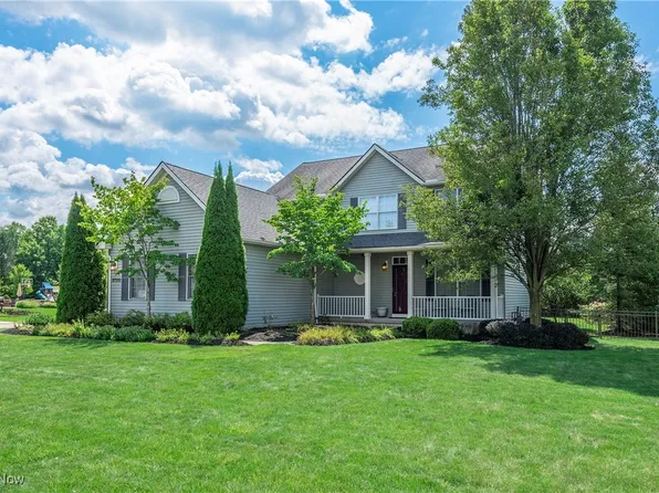 27301 Beatrice Ln, Olmsted Twp, OH 44138