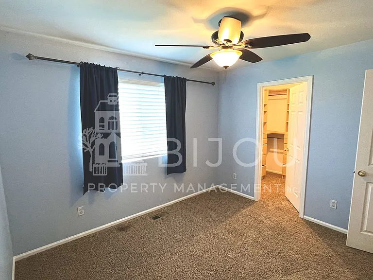 3739 Range Dr — Photo 9