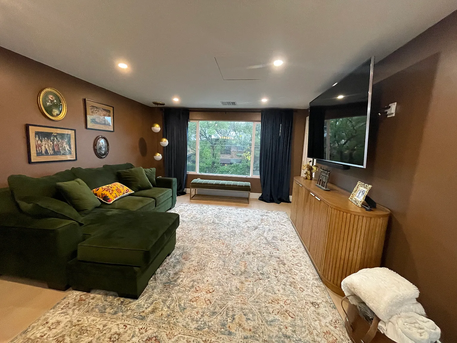 2 bed, 1.5 bath, 1000 sqft, $3,990 — Photo 4
